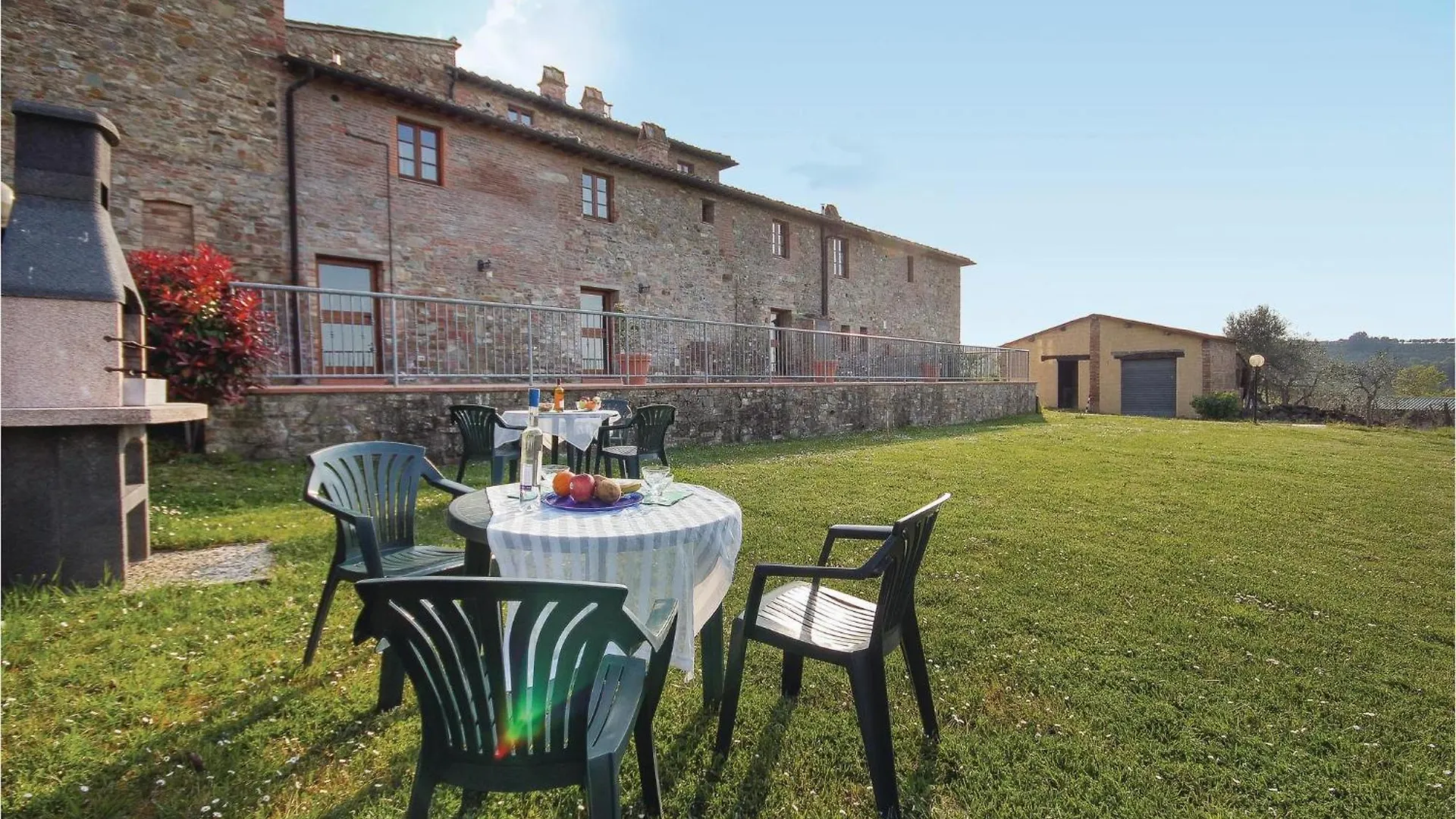 Apartment Apt, 16B Querce
